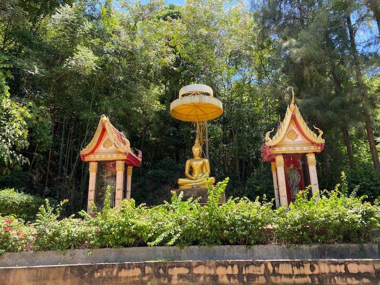 Koh_Samui_Khao_Chedi_Temple_4