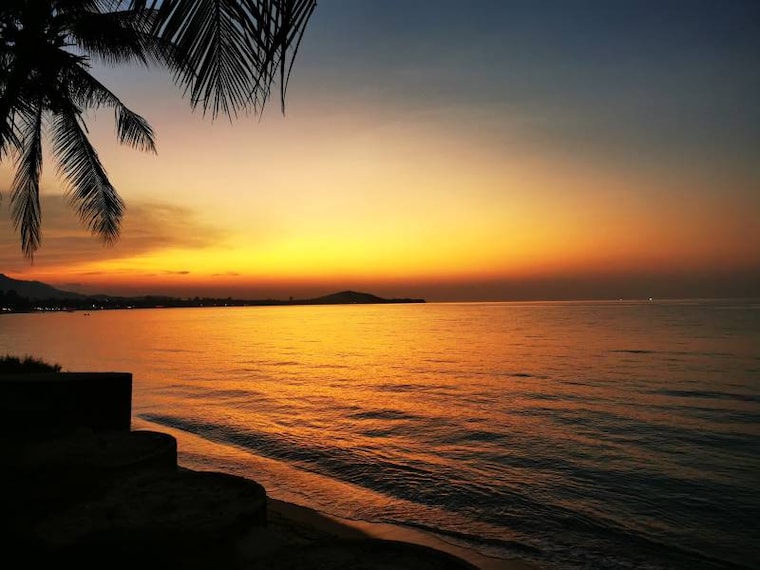 Koh_Samui_Mae_Nam_Beach_3