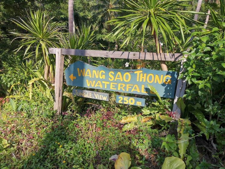 Koh_Samui_Wang_Sai_Thong_Waterfall_6