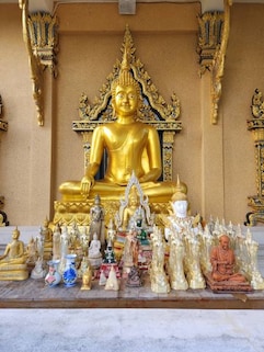 Wat Khao Hua Jook