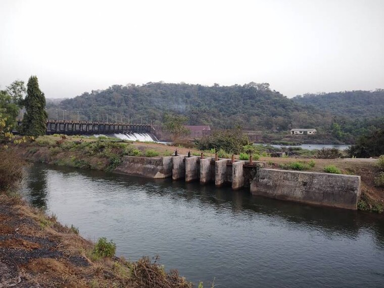 Kolad_Sutarwadi_Lake_1