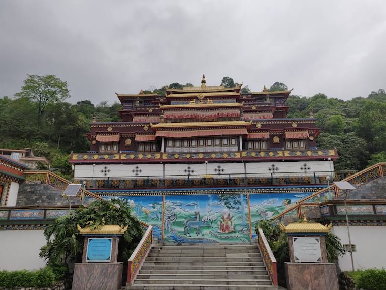 Lachen_Lachen_Monastery_9