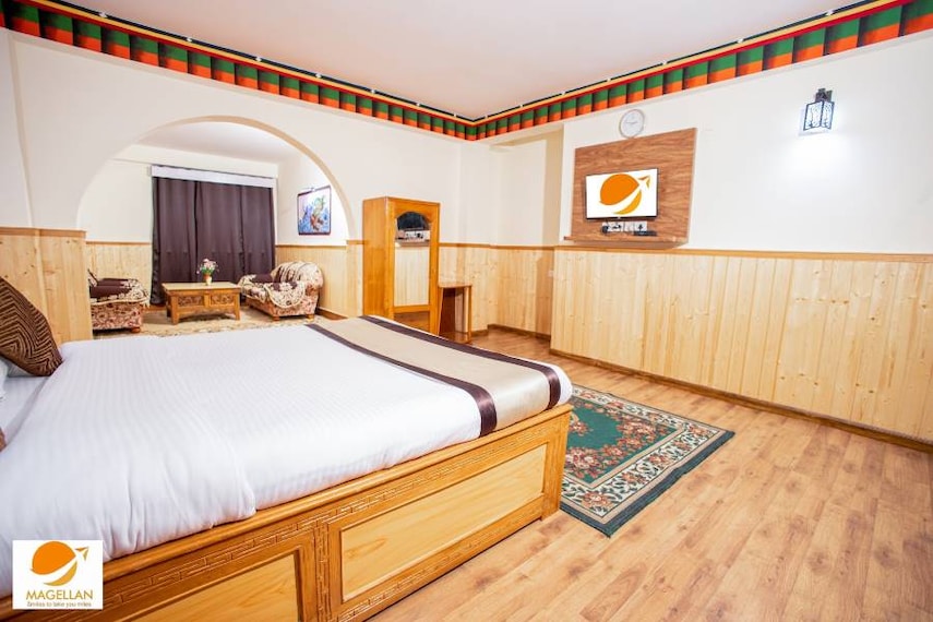 Lachen_Magellans_The_Grand_Lachen_2