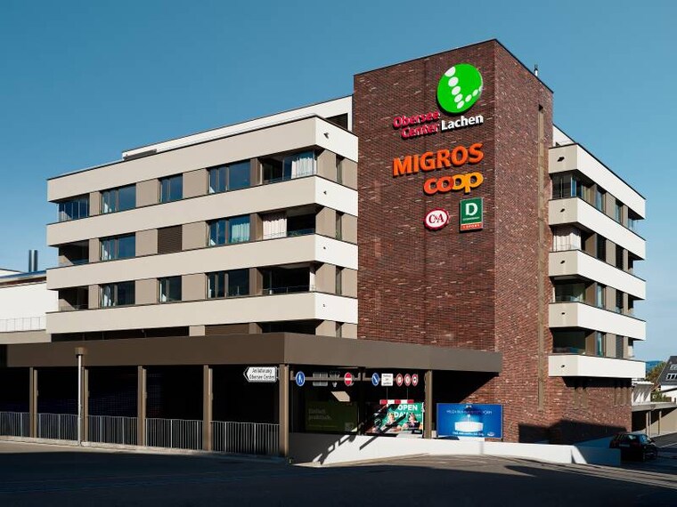 Lachen_Shopping_in_Lachen_1