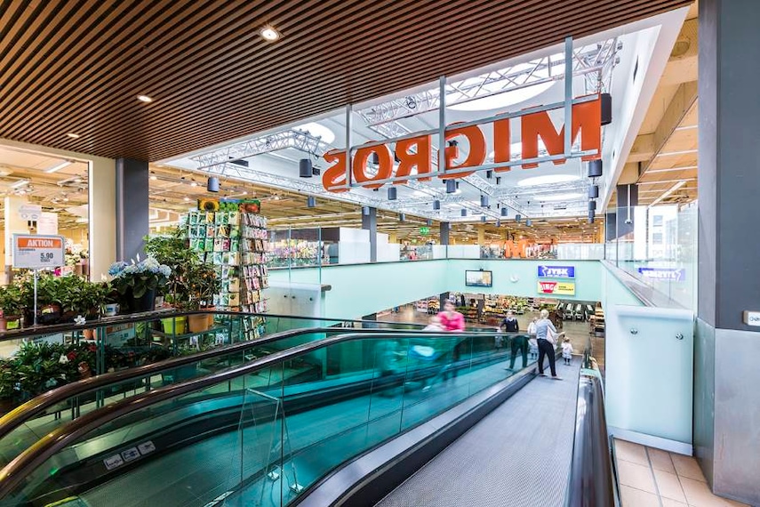 Lachen_Shopping_in_Lachen_2