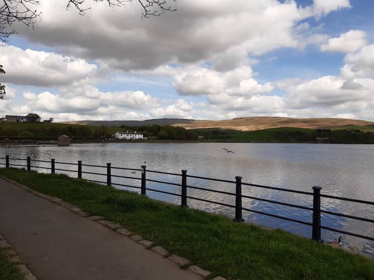 Manchester_Hollingworth_Lake_2