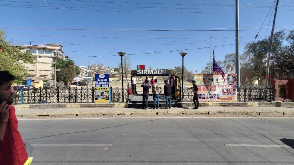 Nahan_Chaugan_Road_6