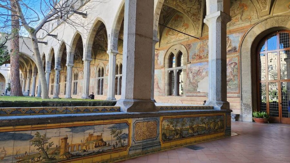 Naples_Complesso_Monumentale_di_Santa_Chiara_4