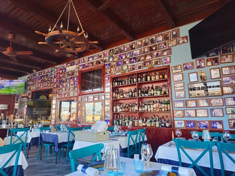 Naples_La_Scialuppa_Restaurant_2