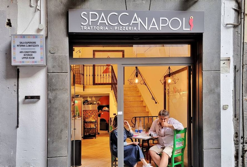 Naples_Spaccanapoli_1