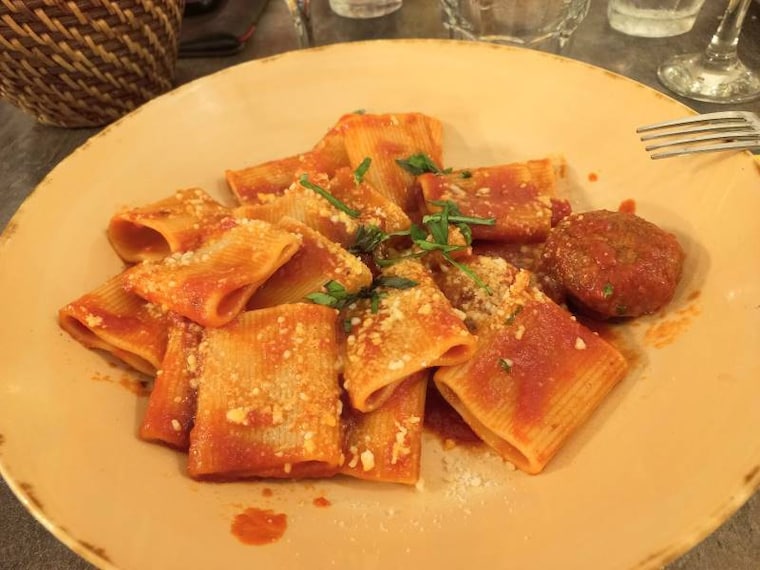 Naples_Spaccanapoli_7