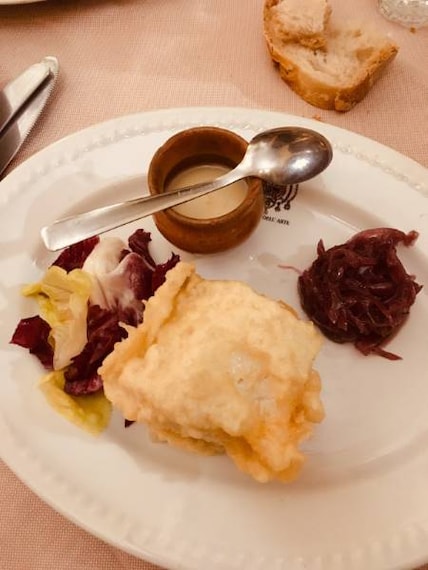 Naples_Taverna_dell_Arte_10