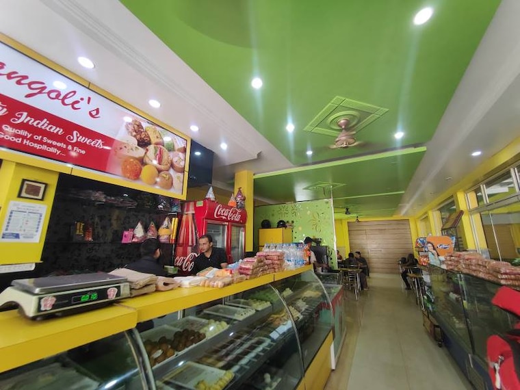 Pithoragarh_Saraswati_Sweet_&_Restaurant_7