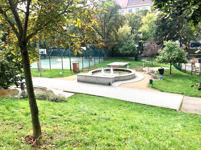 Prague_Folimanka_Park_1