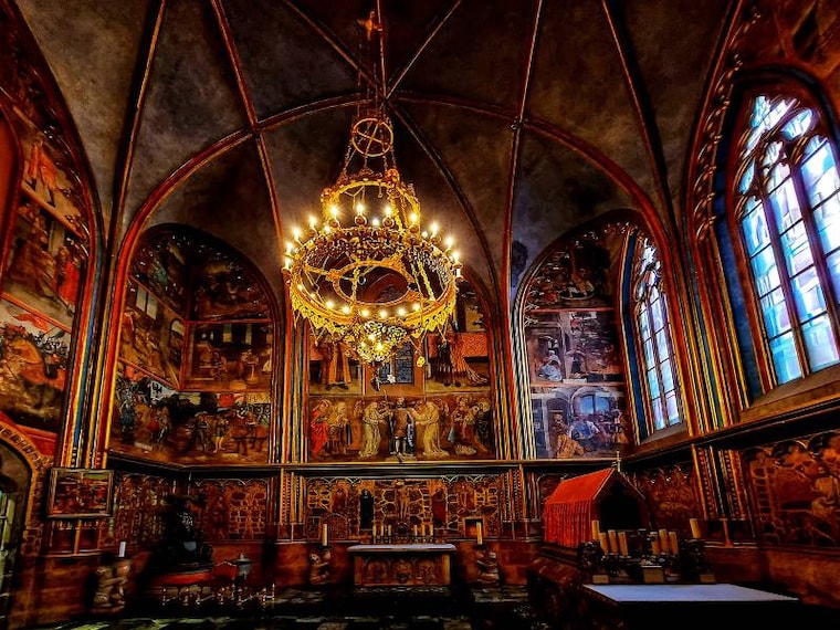 Prague_St_Vitus_Cathedral_10