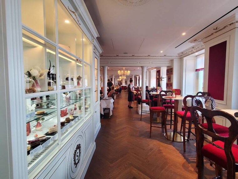 Salzburg_Cafe_Sacher_2