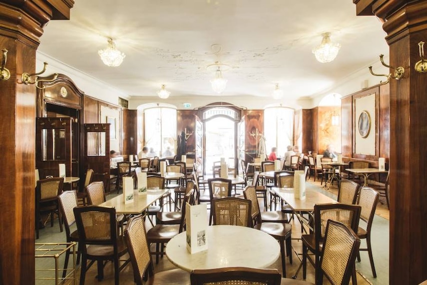 Salzburg_Cafe_Tomaselli_1