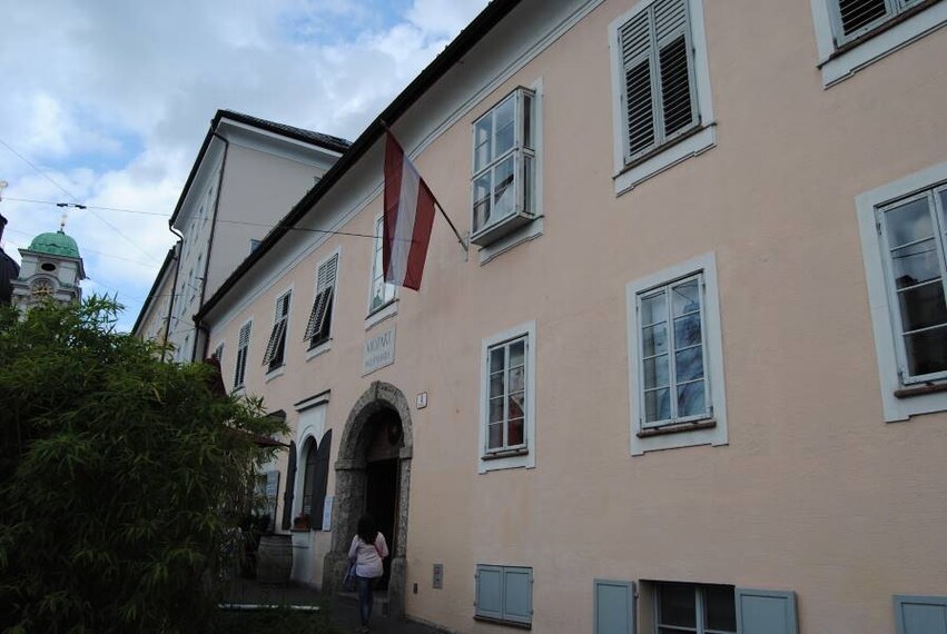 Salzburg_Mozarts_Residence_4