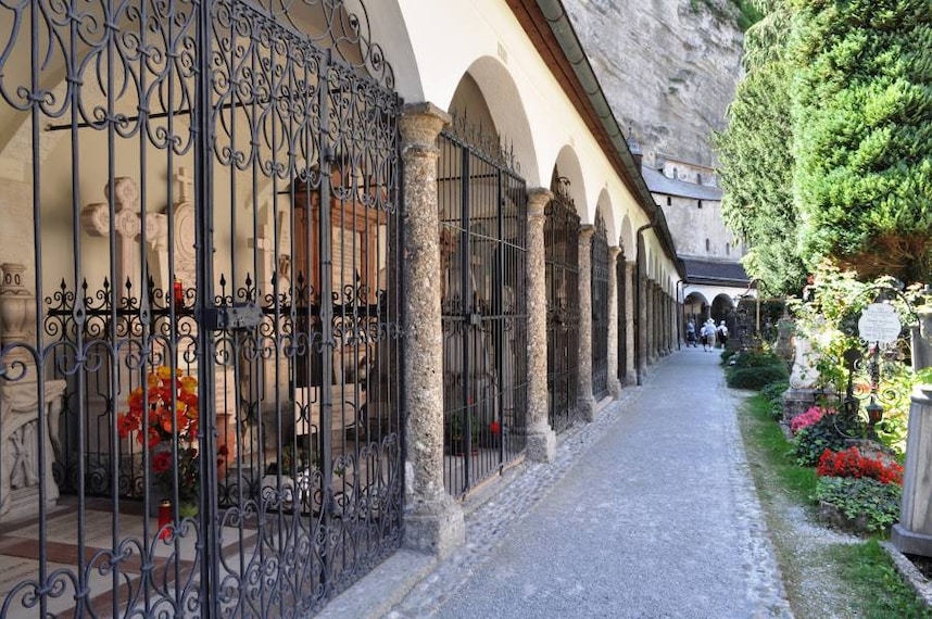 Salzburg_St_Peters_Abbey_5