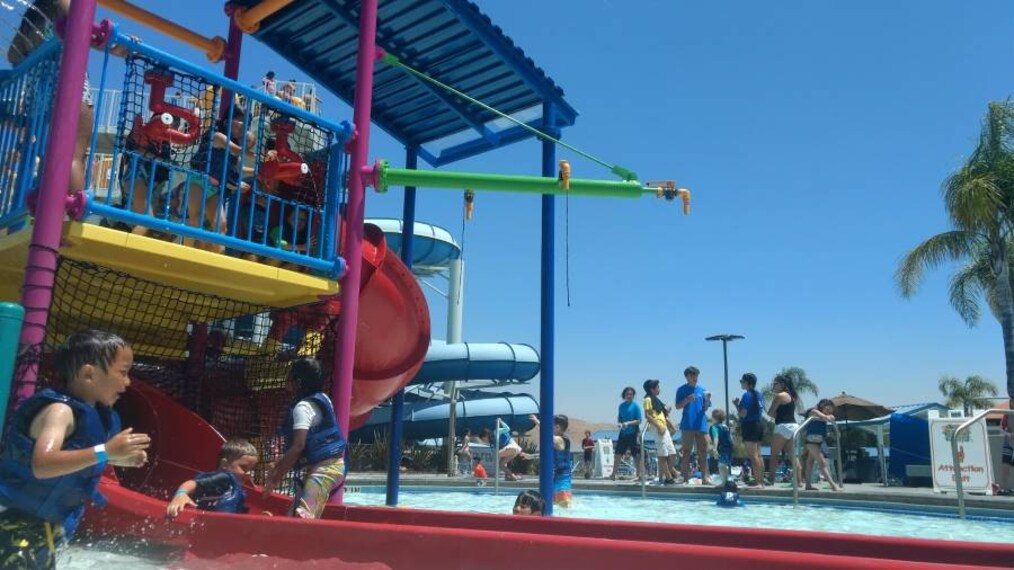 San_Francisco_Aqua_Adventure_Park_7