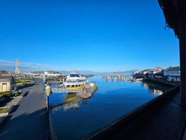 San_Francisco_Eagle_Cafe_7