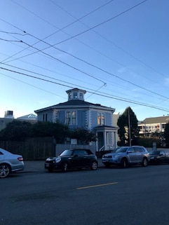 McElroy Octagon House