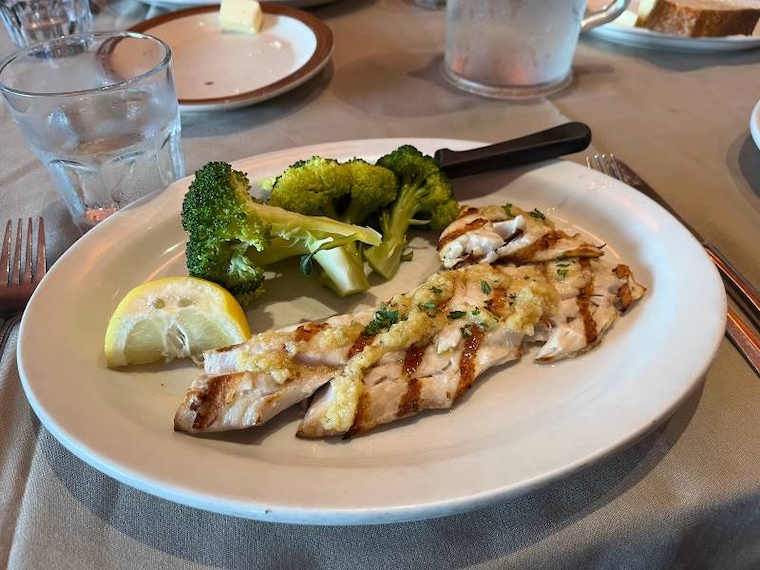 San_Francisco_Pacific_Cafe_10