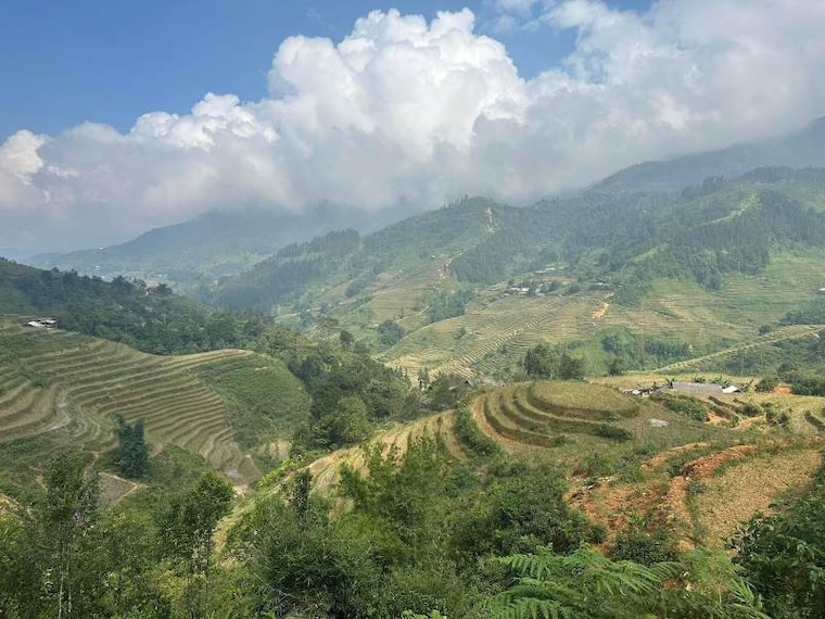 Sapa_Quang_Truong_Square_1