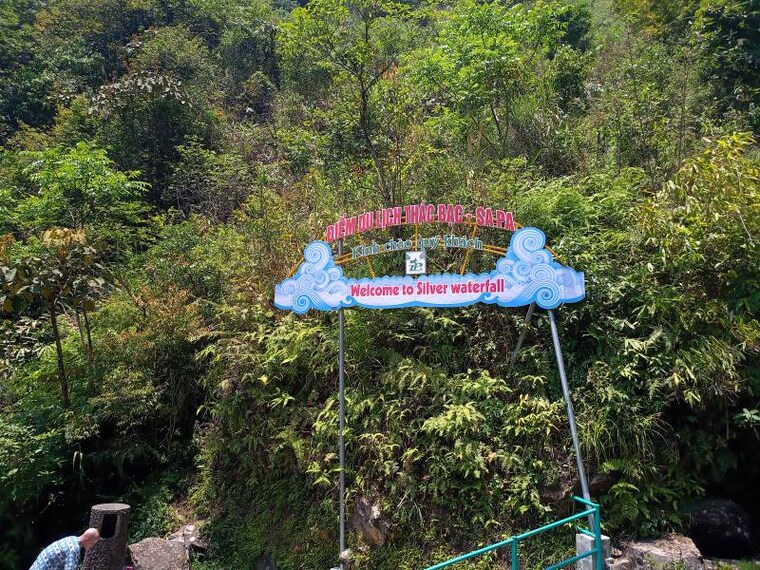 Sapa_Silver_Waterfall_10