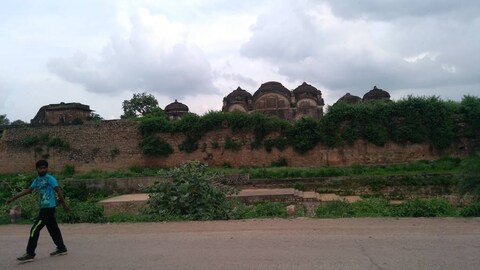 Madhavgarh Fort