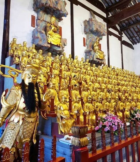 Shanghai_Longhua_Temple_10