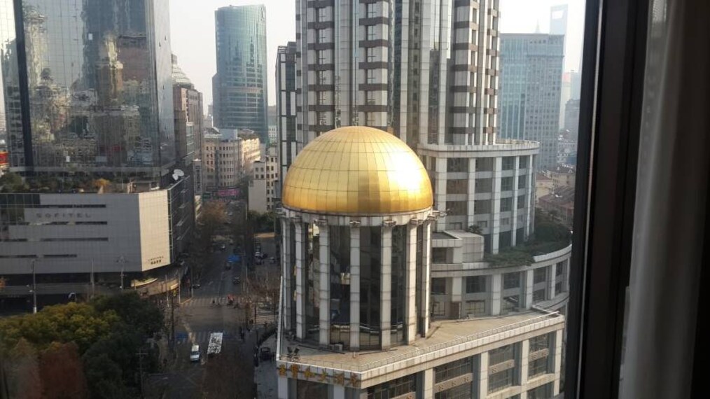 Shanghai_Peoples_Square_2