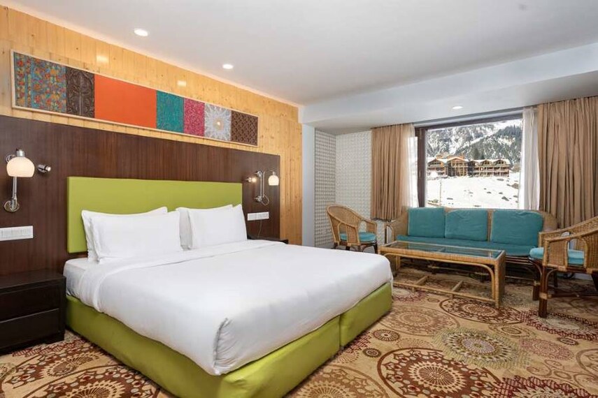 Sonmarg_Country_Inn_&_Suites_by_Radisson_Sonmarg_2
