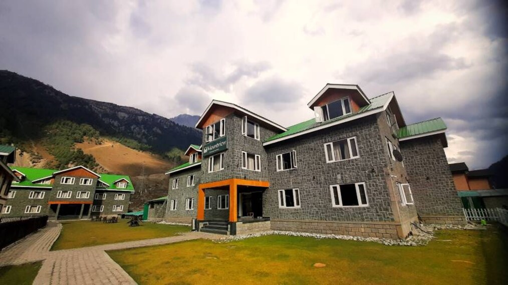 Sonmarg_Mount_View_Sonmarg_1