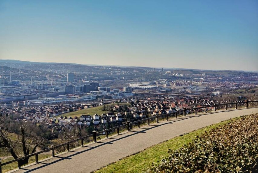 Stuttgart_Grabkapelle_on_Wurttemberg_Hill_1
