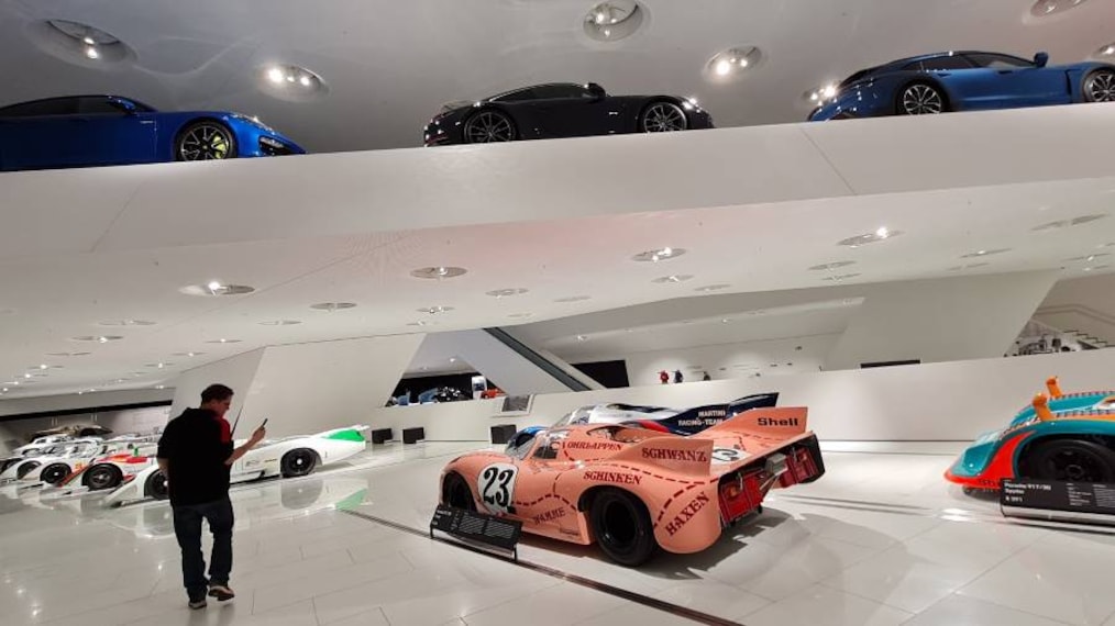Stuttgart_Porsche_Museum_5