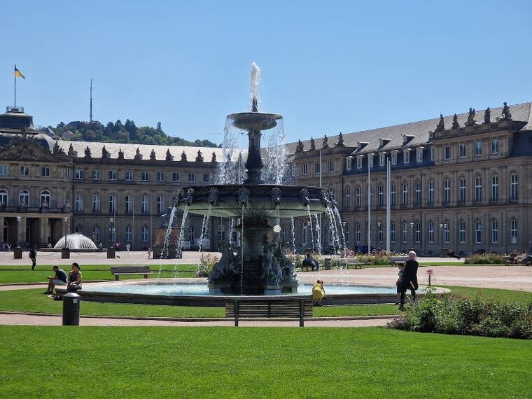 Stuttgart_The_Palace_Gardens_4