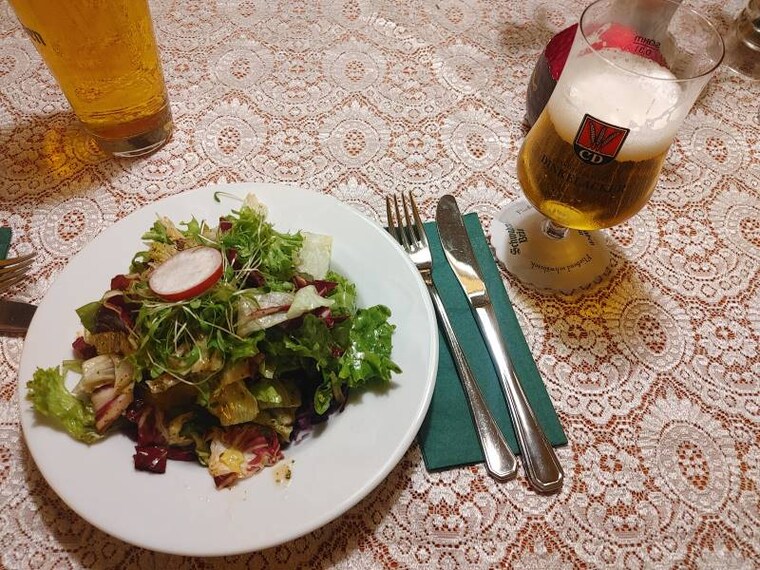 Stuttgart_Weinstube_Kachelofen_8