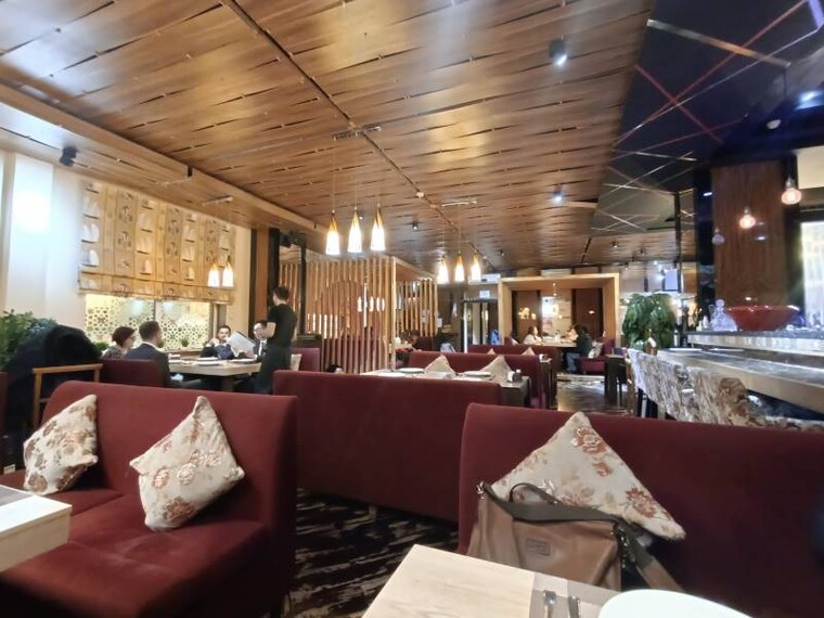 Tashkent_Assorti_Restaurant_&_Sushi_Bar_6