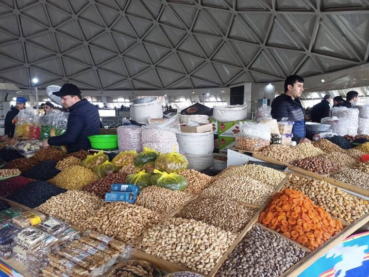 Tashkent_Chorsu_Bazaar_4