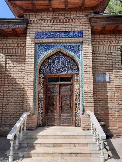 Tashkent_Shayhantaur_Memorial_Complex_3