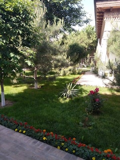 Shayhantaur Memorial Complex