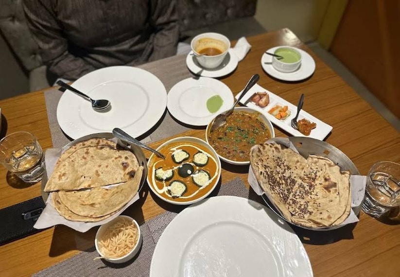 Thiruvananthapuram_The_Yellow_Chilli_6