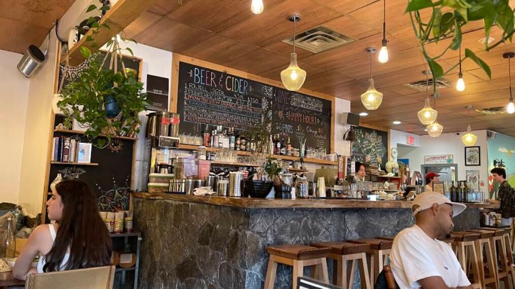 Vancouver_Chikpea_Restaurant_2