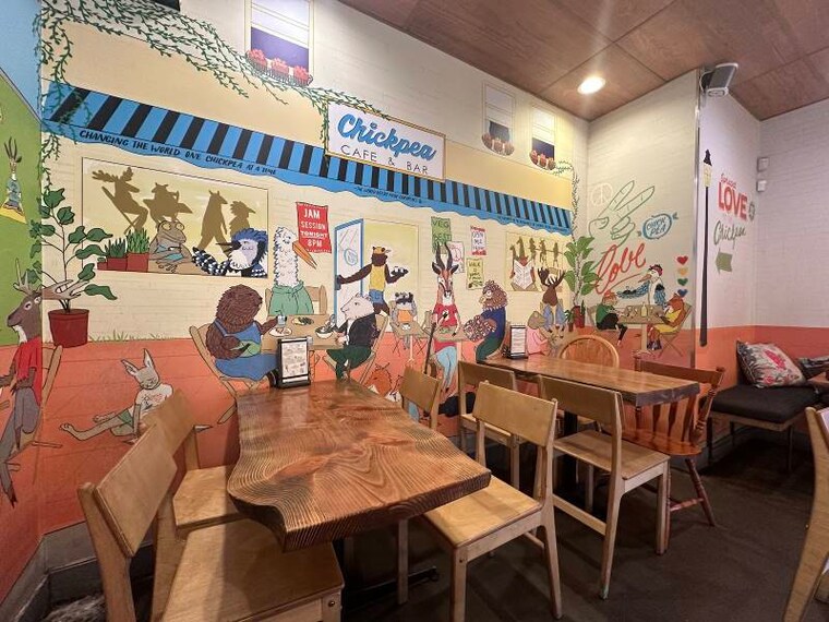 Vancouver_Chikpea_Restaurant_5