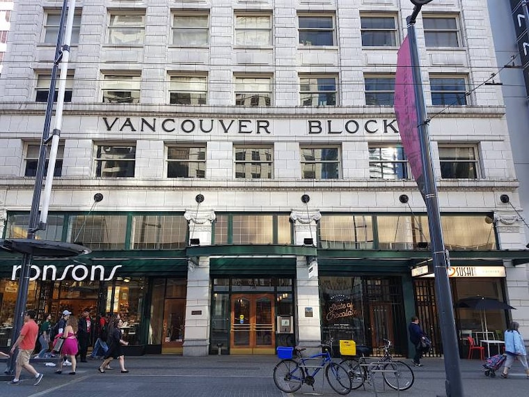 Vancouver_Downtown_Vancouver_9