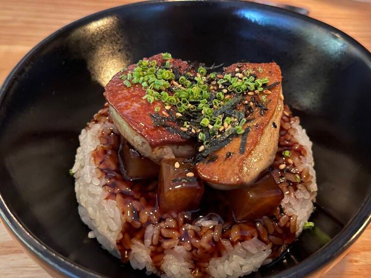 Vancouver_Pidgin_Restaurant_3