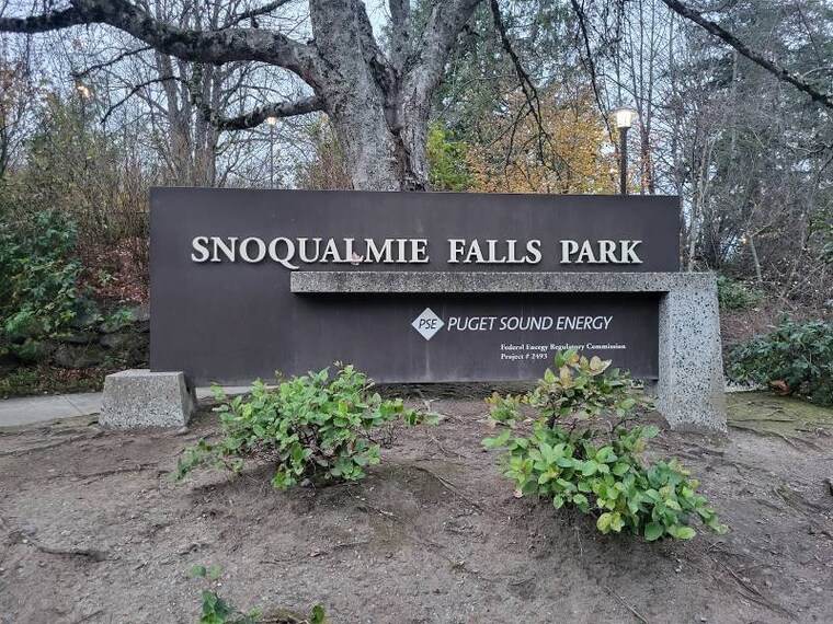 Washington_DC_Snoqualmie_Falls_5