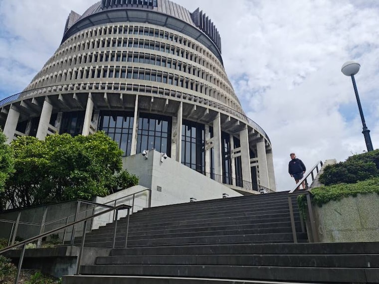 Wellington_Beehive_1