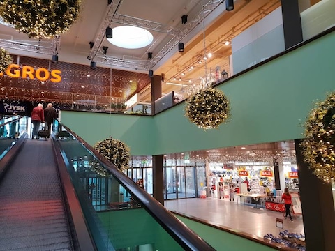 Shopping in Lachen